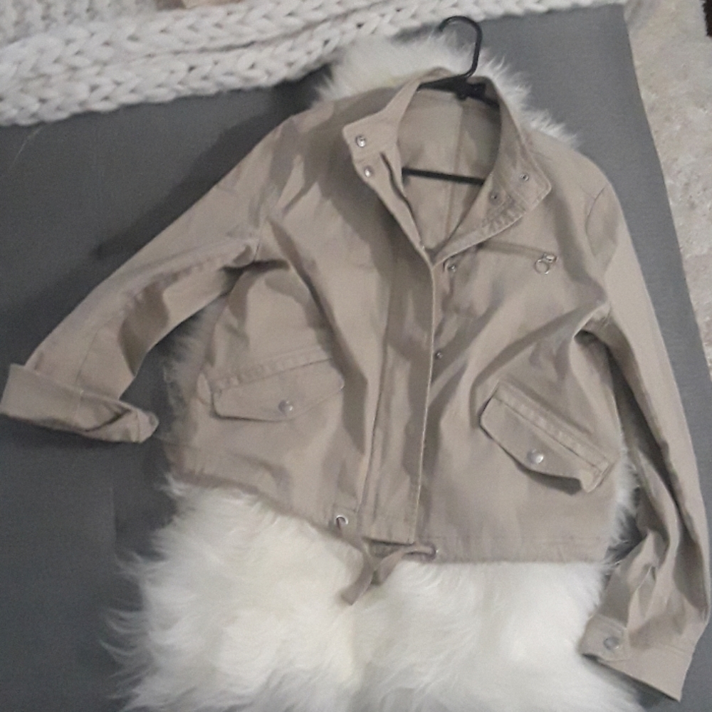 Cropped military jacket